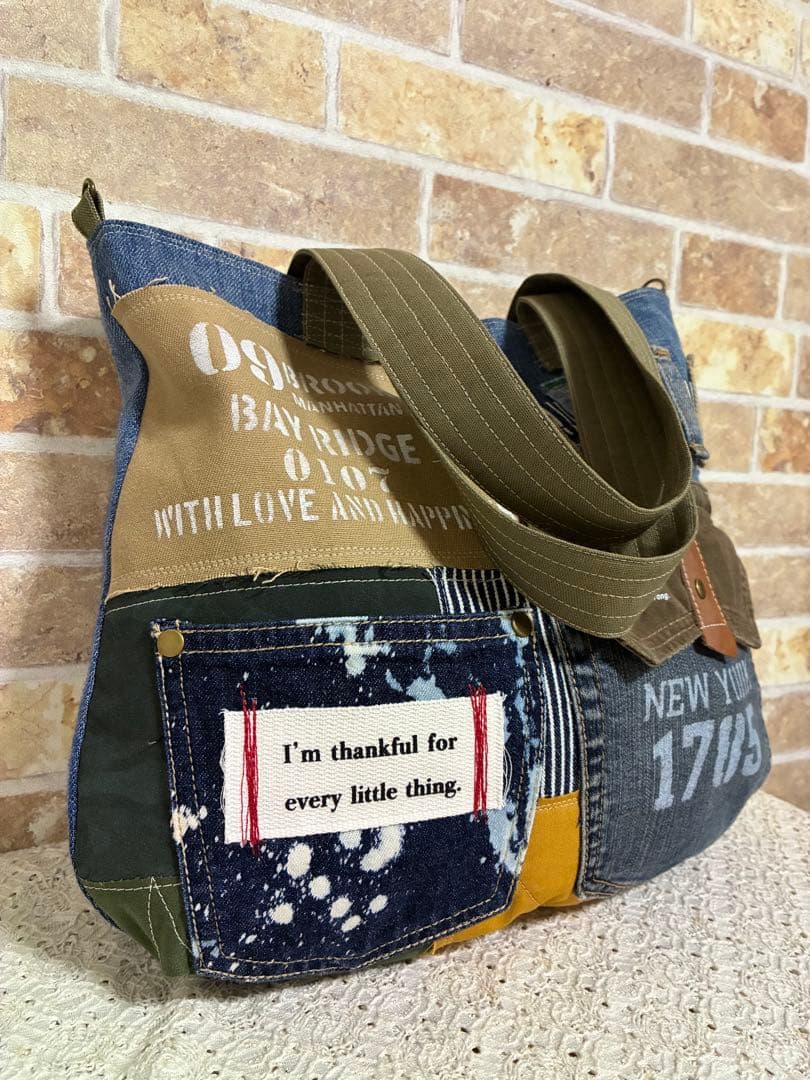 118.★ 大きめトートバッグ★デニムリメイク★Lサイズ★ショルダー紐付き