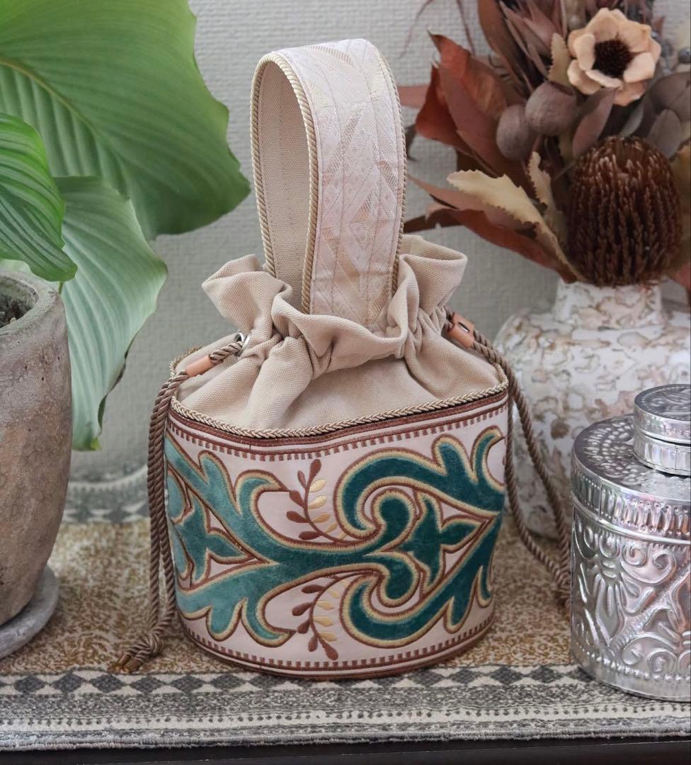 akua ハンドメイド 巾着バッグ