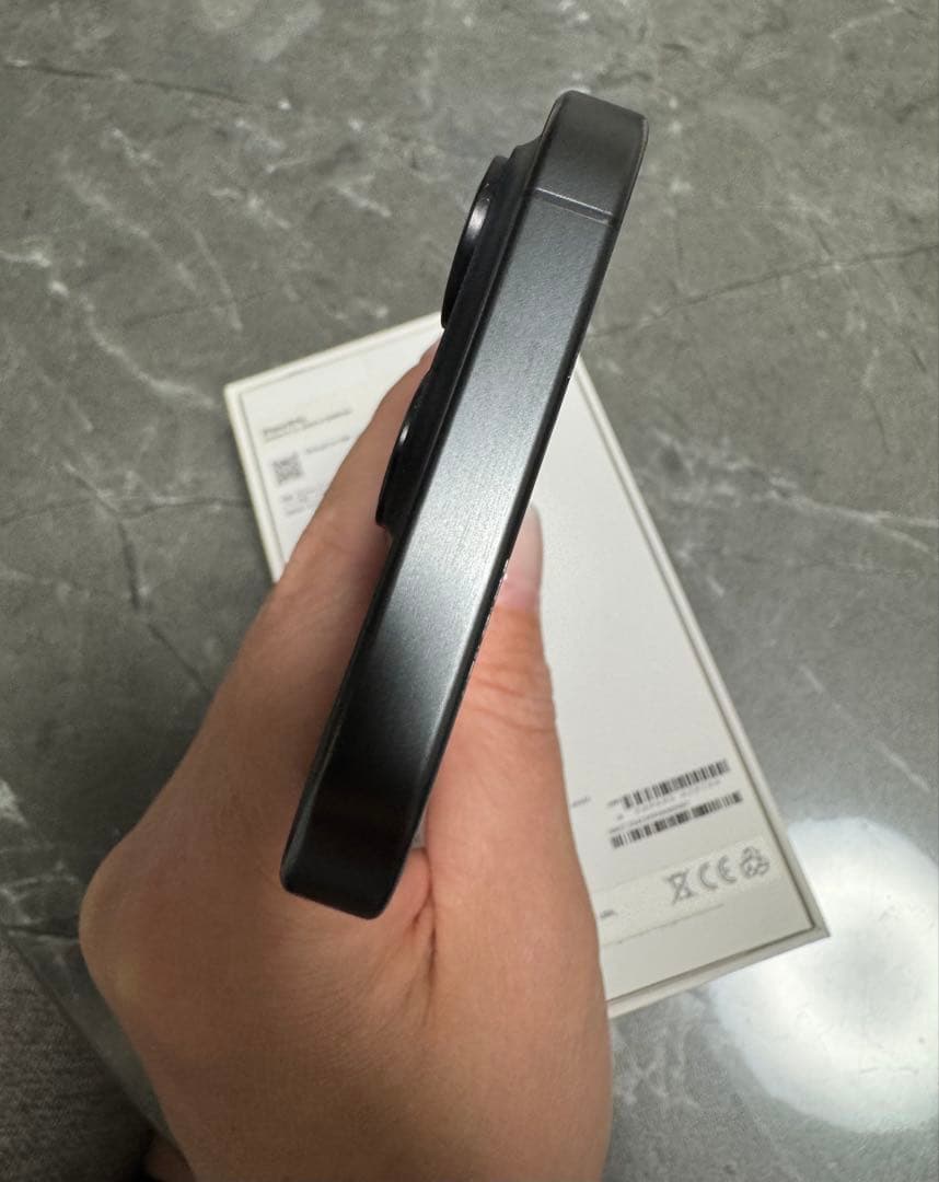 スマートフォン本体 iPhone 15 pro