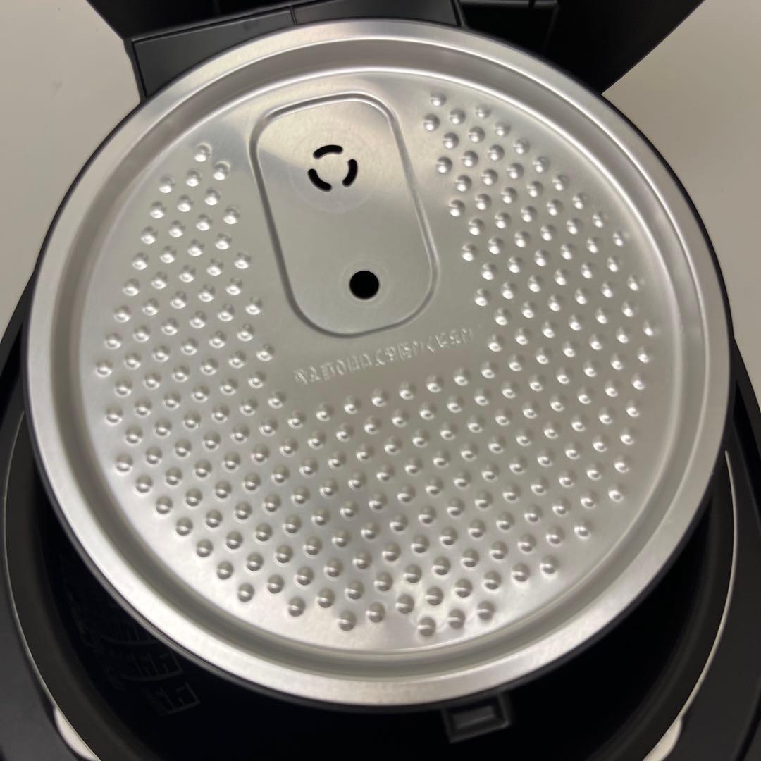 アイリスオーヤマ IH炊飯器 5.5合 IH式 極厚火釜 RC-IL50-B