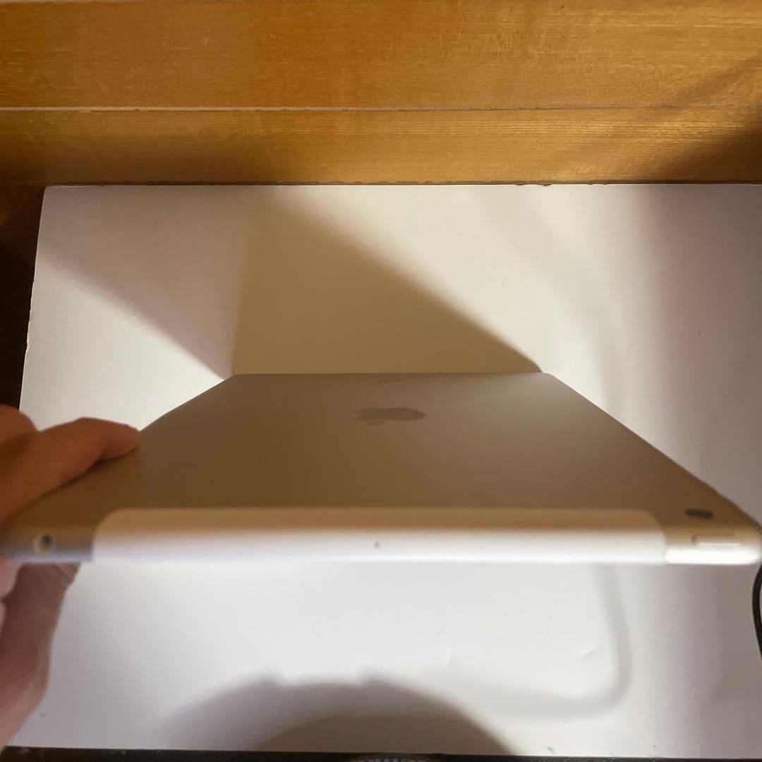 Apple iPad 第7世代 32GB