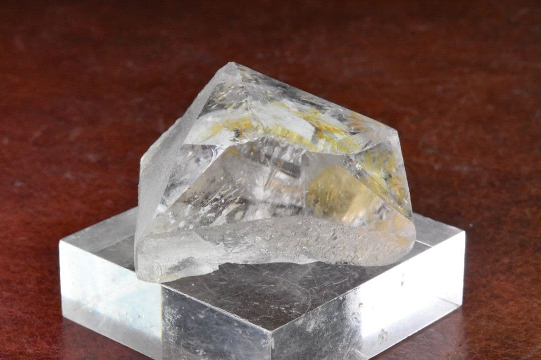 モンドクォーツ2024 ゴールデンヒーラーアイスクリスタル