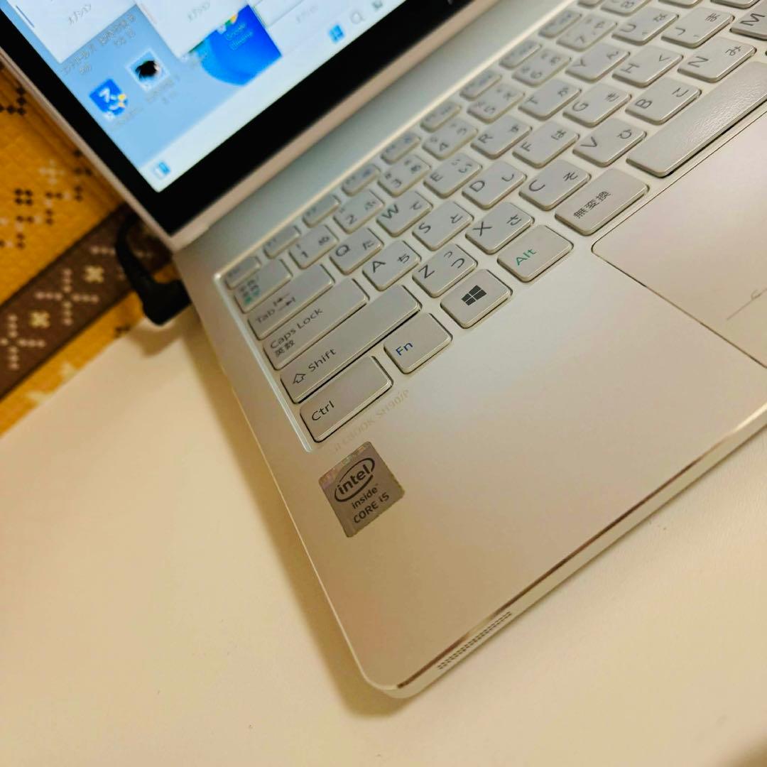 S204 富士通ノートパソコン i5タッチパネルSSD高速 Windows11