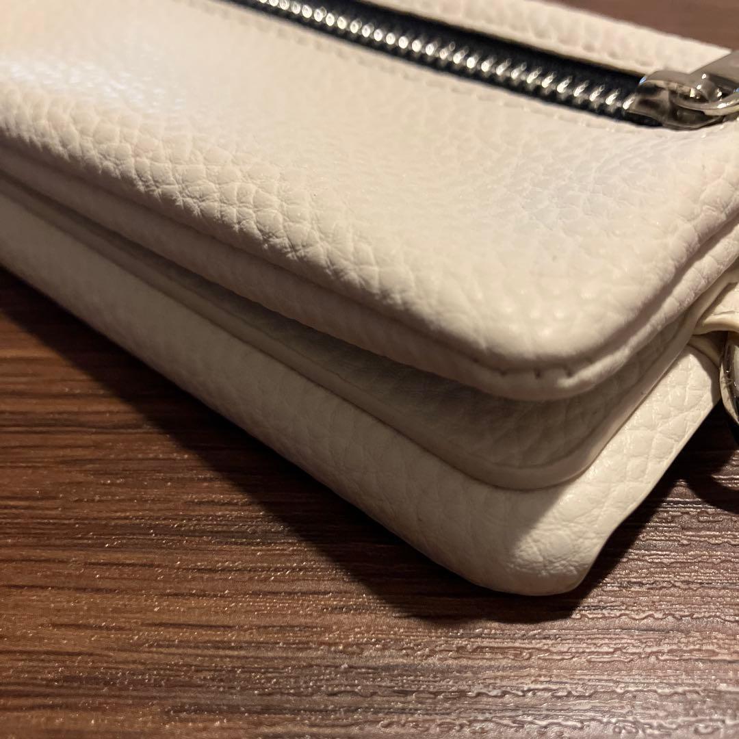 ★2月中値下げ★ ajew iPhoneSE ケース ホワイト ショルダー付き