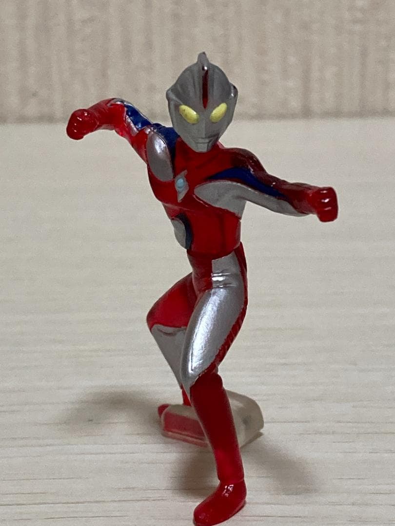 クリアバージョン　開封品　キャラエッグ　ウルトラマン １７種【宅急便送料無料】