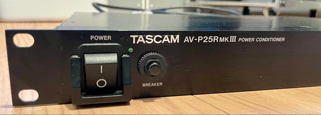 TASCAM AV-P25RMKIII パワーディストリビューター