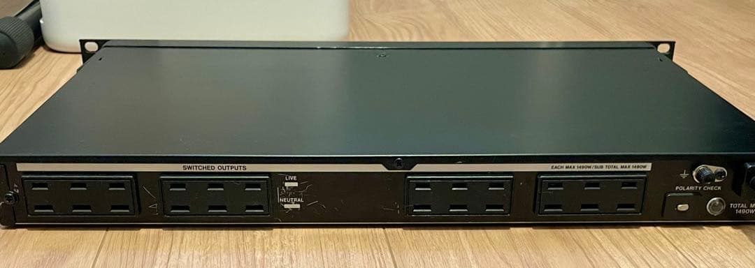 TASCAM AV-P25RMKIII パワーディストリビューター