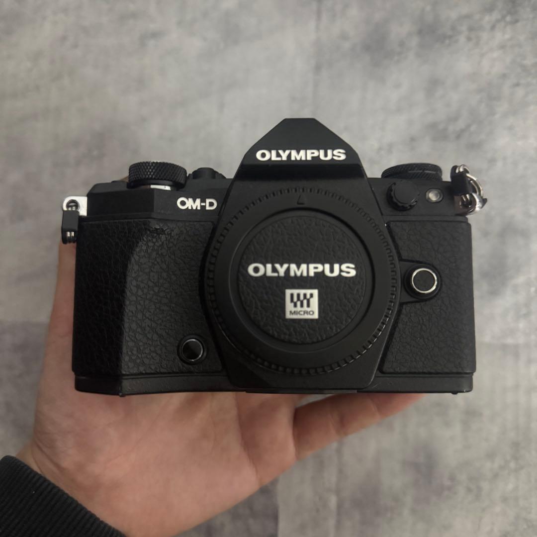 OLYMPUS「OM-D E-M5 Mark II