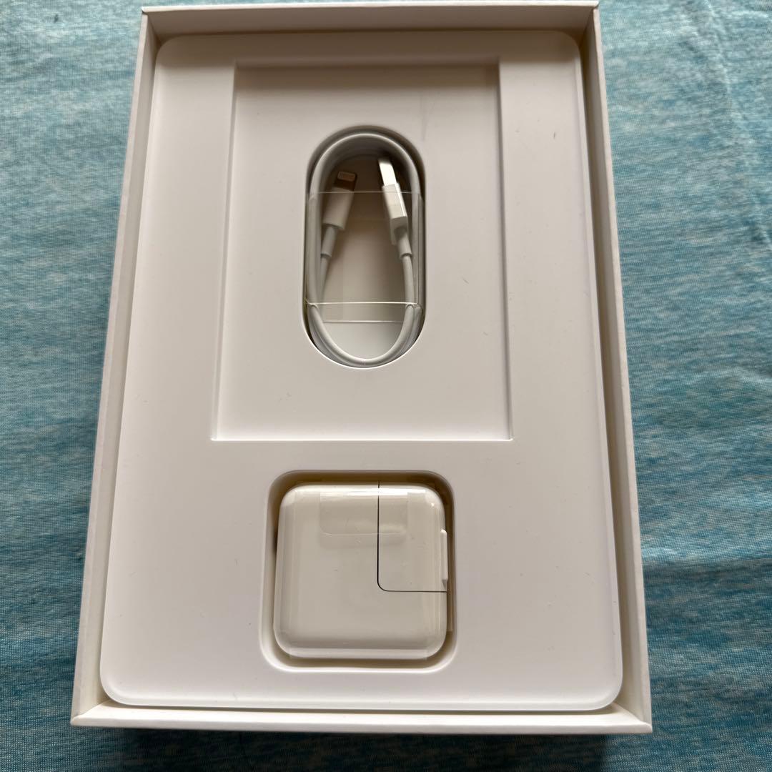 iPad mini3 wi-fi cellular 64GB シルバー