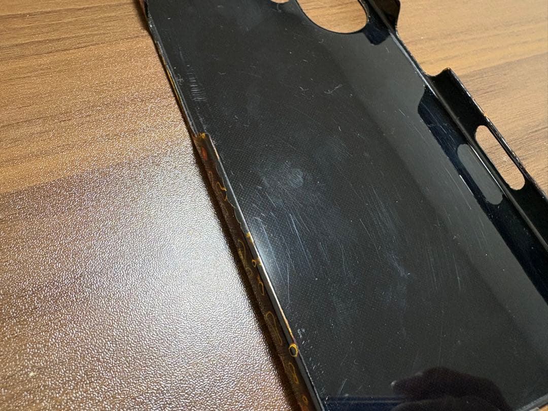 津軽塗　iPhone16用ケース　唐塗