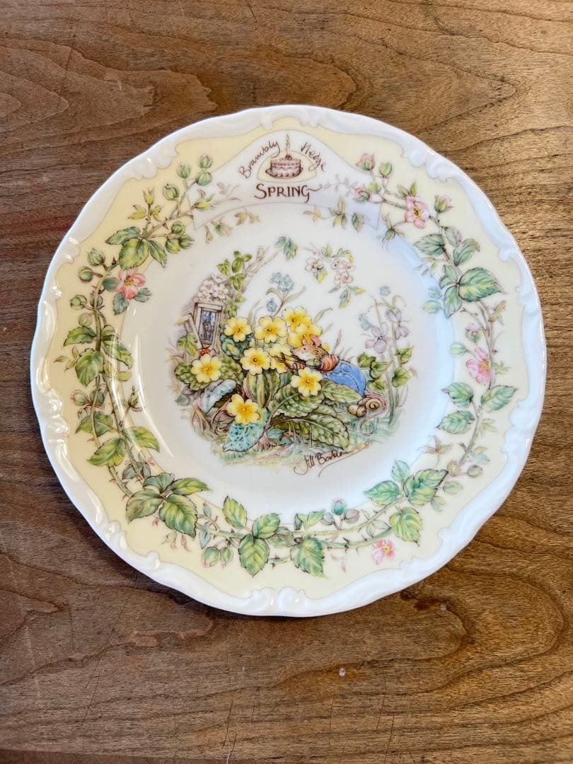 ロイヤルドルトン 四季シリーズ、the birthday 他