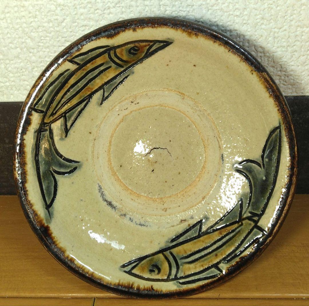 人間国宝 金城次郎 魚紋皿 栞 共箱 美品 壺屋焼 壷屋焼 やちむん 魚2匹