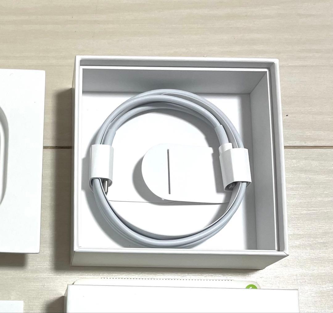 【正規品】Lightning充電ケース付きAirPods（第3世代） Apple