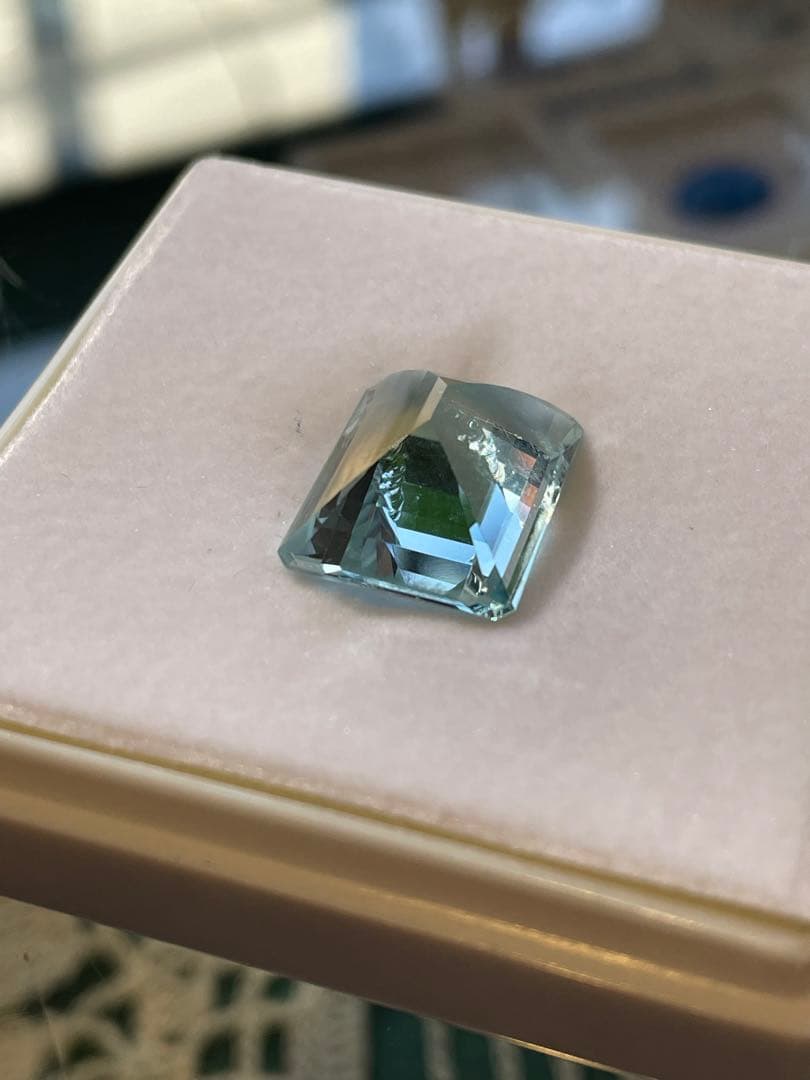 大粒アクアマリン 9.81ct