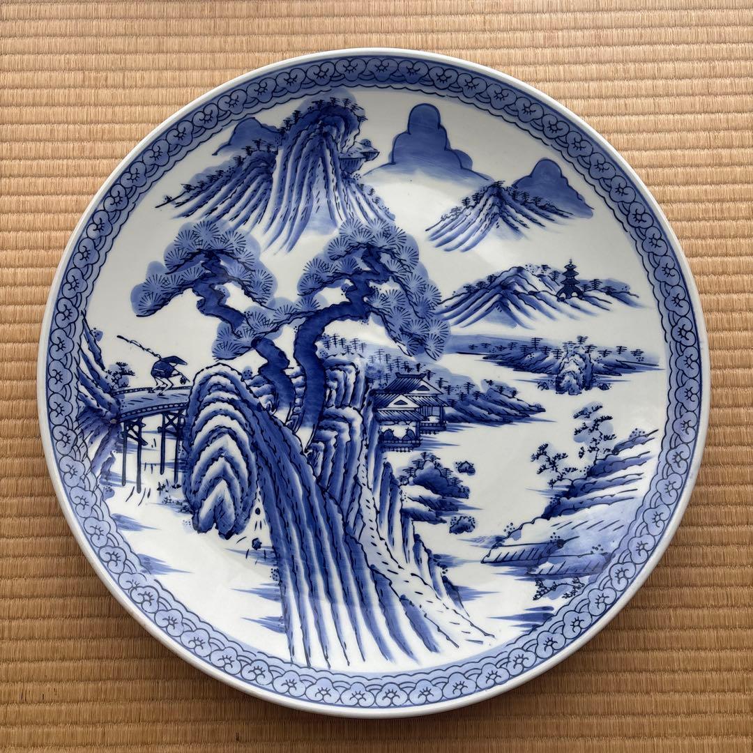 有田焼　山水画　飾り皿　円形プレート　３枚セット
