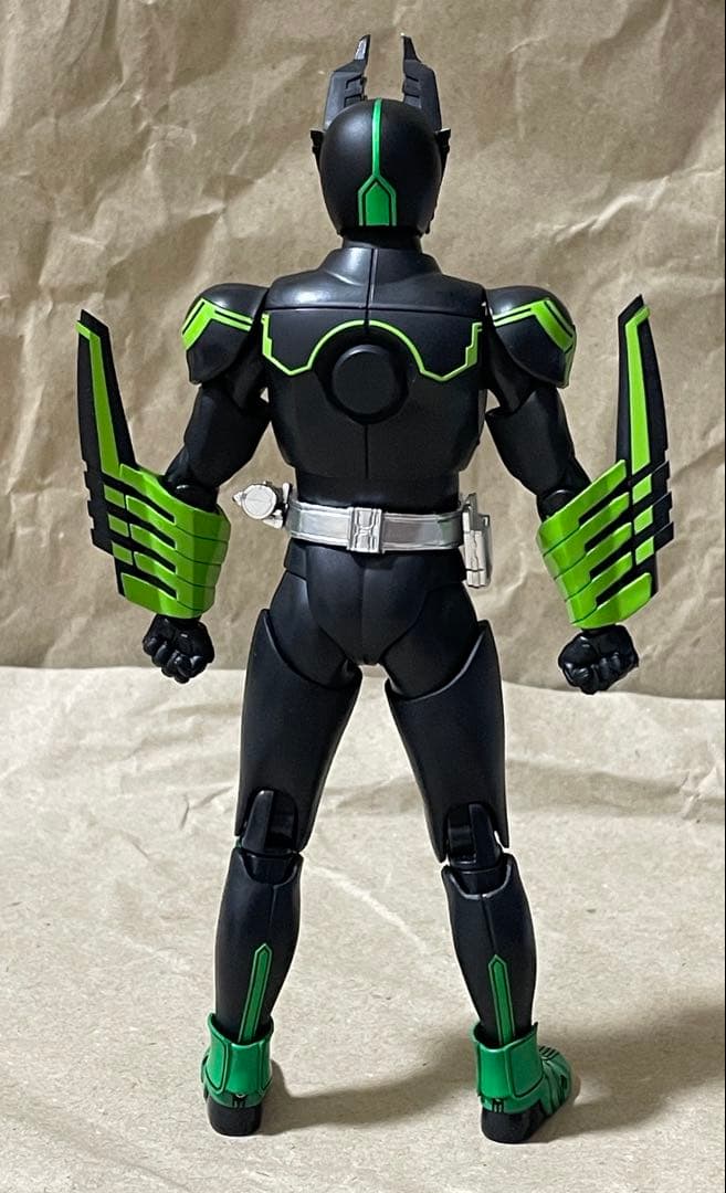 S.H.Figuarts(真骨彫製法) 仮面ライダーオーズ ガタキリバ コンボ