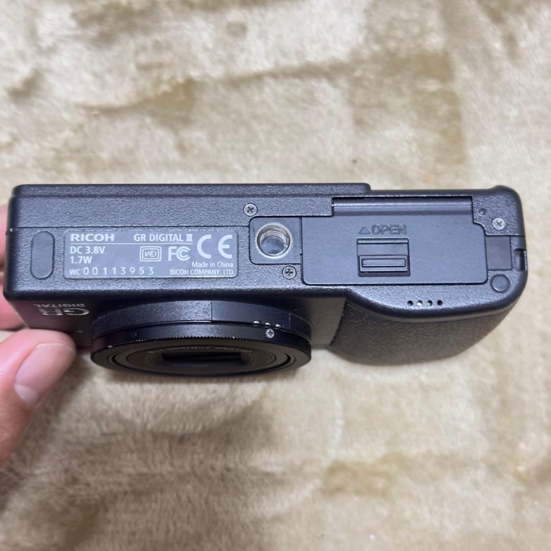 デジタルカメラ RICOH GR DIGITAL iii