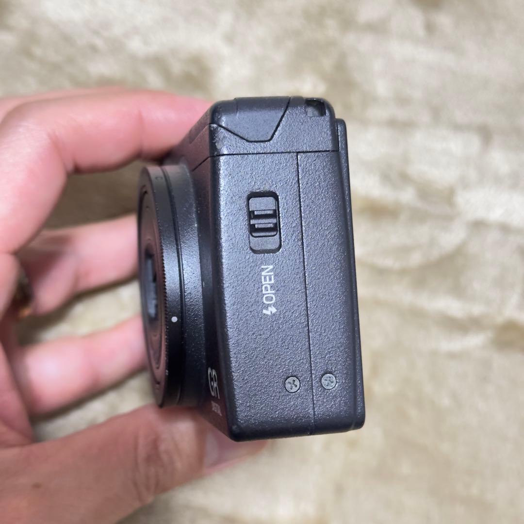 デジタルカメラ RICOH GR DIGITAL iii