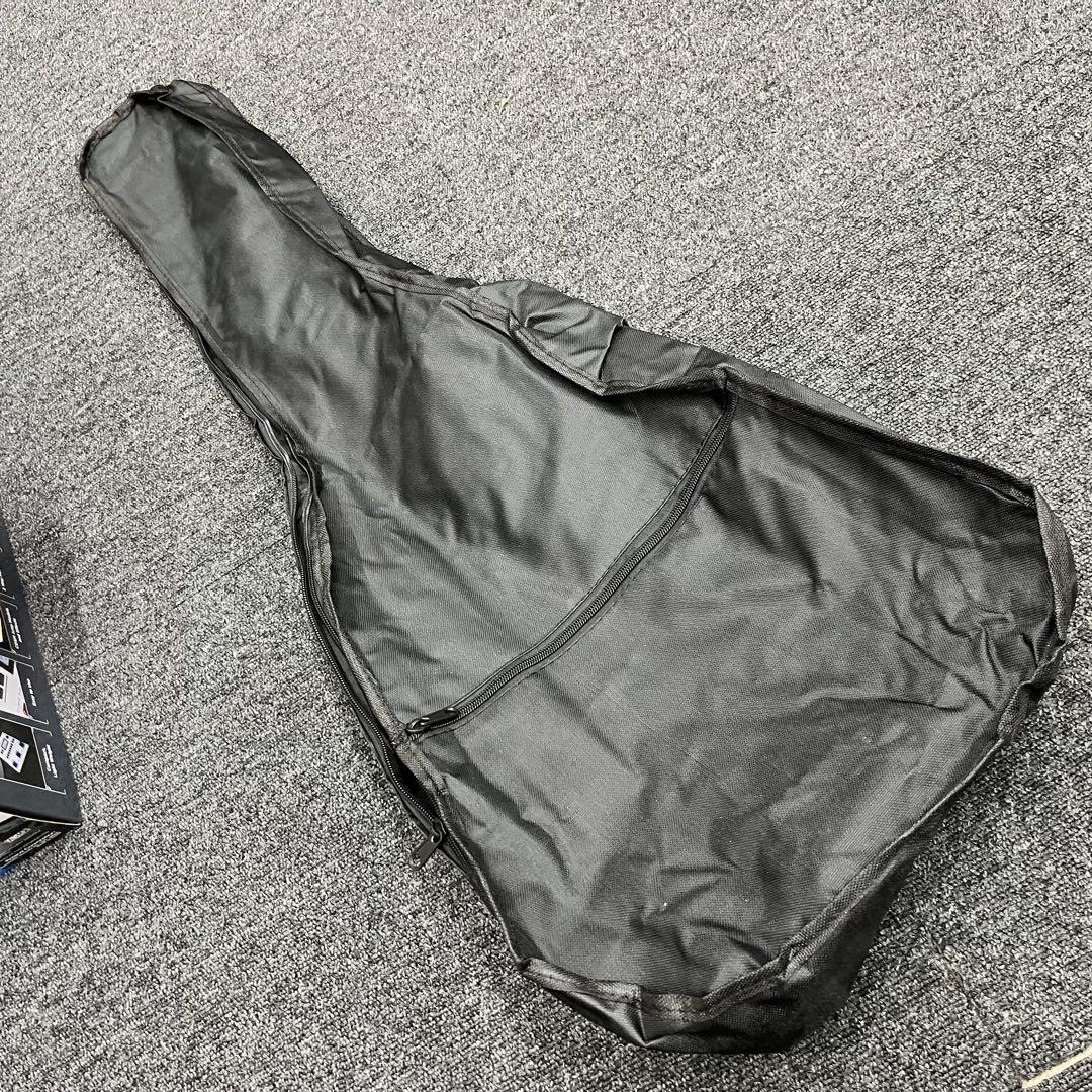【11880】【新品】【通常弦張れます】 ヘッドレスギター ブラック