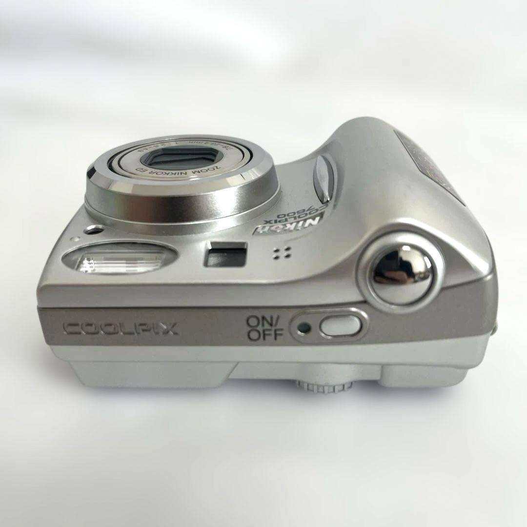 Nikon CoolPix E7600 単三電池駆動