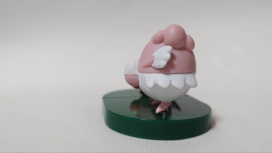 【ぜんこく版 立体ポケモン図鑑 第2集】ラッキー　ハピナス