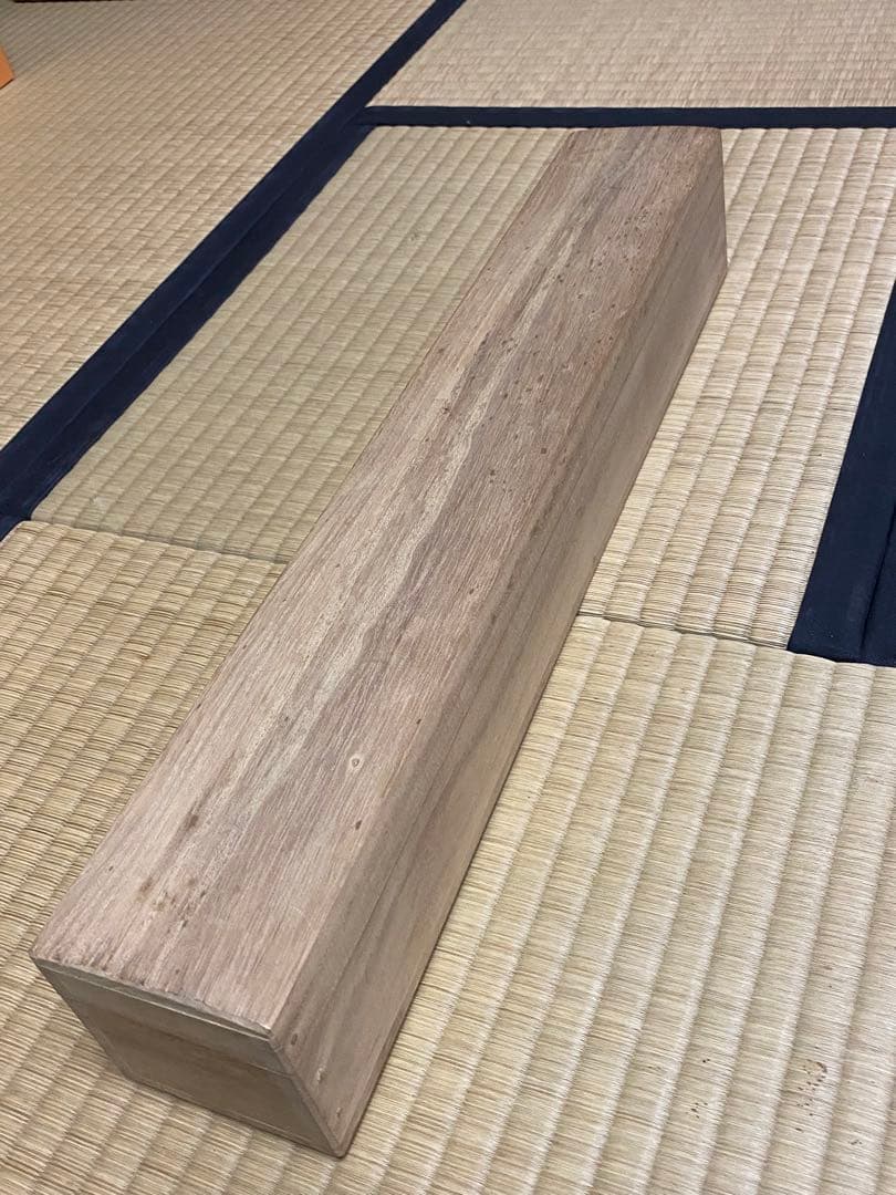 女性の着物掛軸 漢字の詩付き