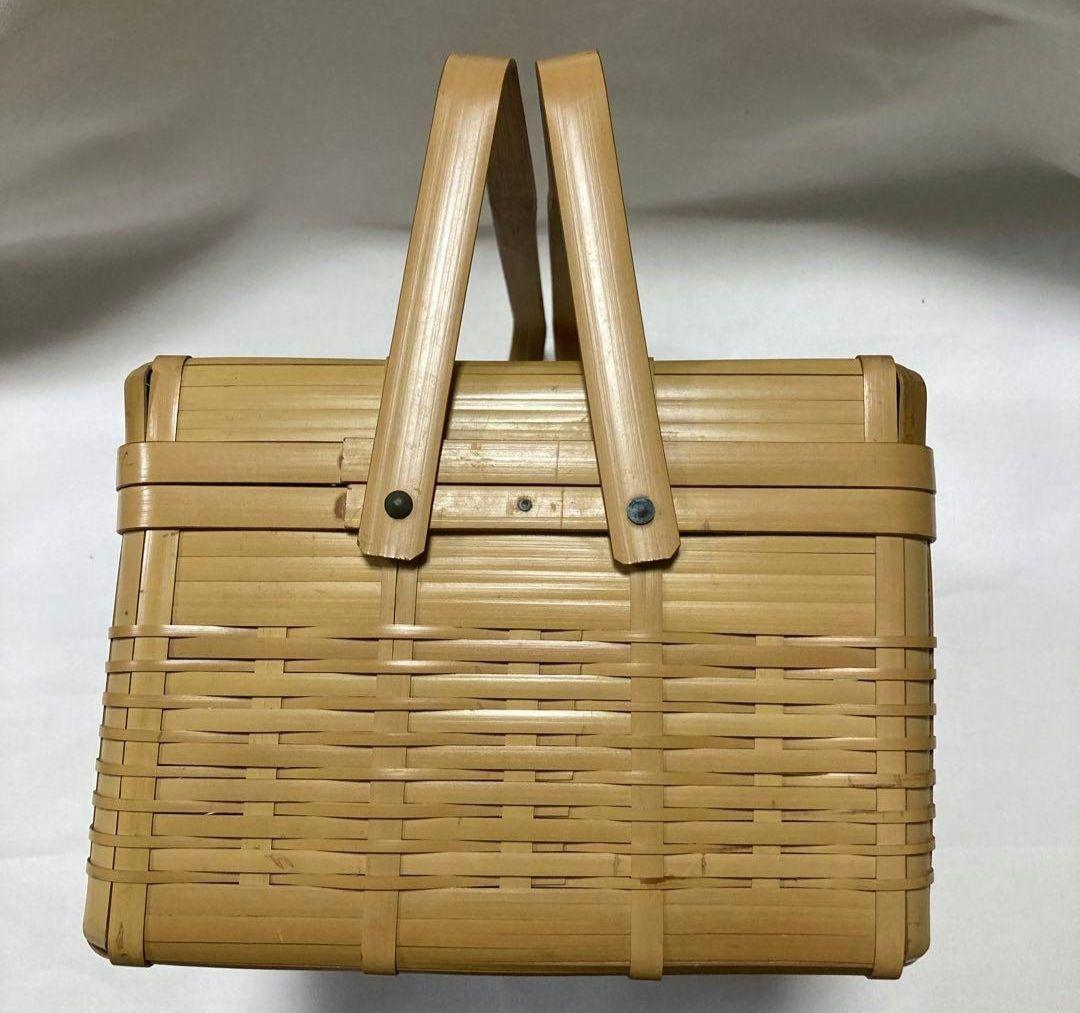 竹籠　バスケット　蓋・持ち手付き