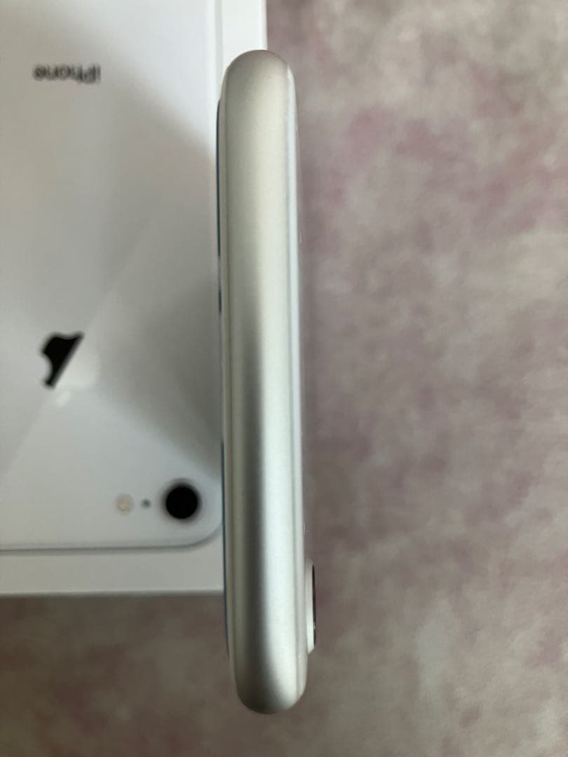 iPhone8 256GB シルバー　SIMフリー
