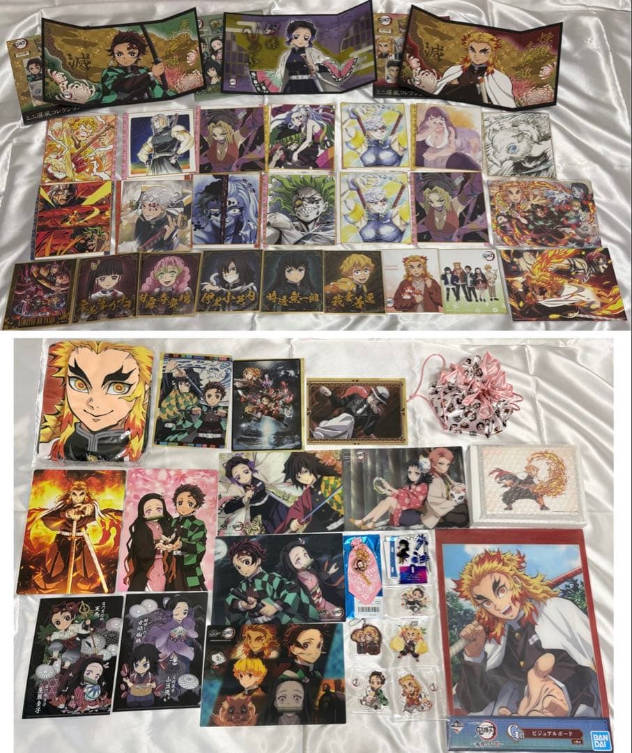 鬼滅の刃 アクリルスタンド 缶バッジ 色紙 カード まとめ売り 1500点以上