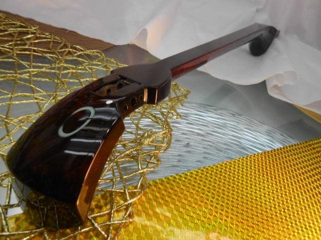 ソブリンライダー(送料無料)　25.000円沖縄三線専用　紫檀棹スンチー塗