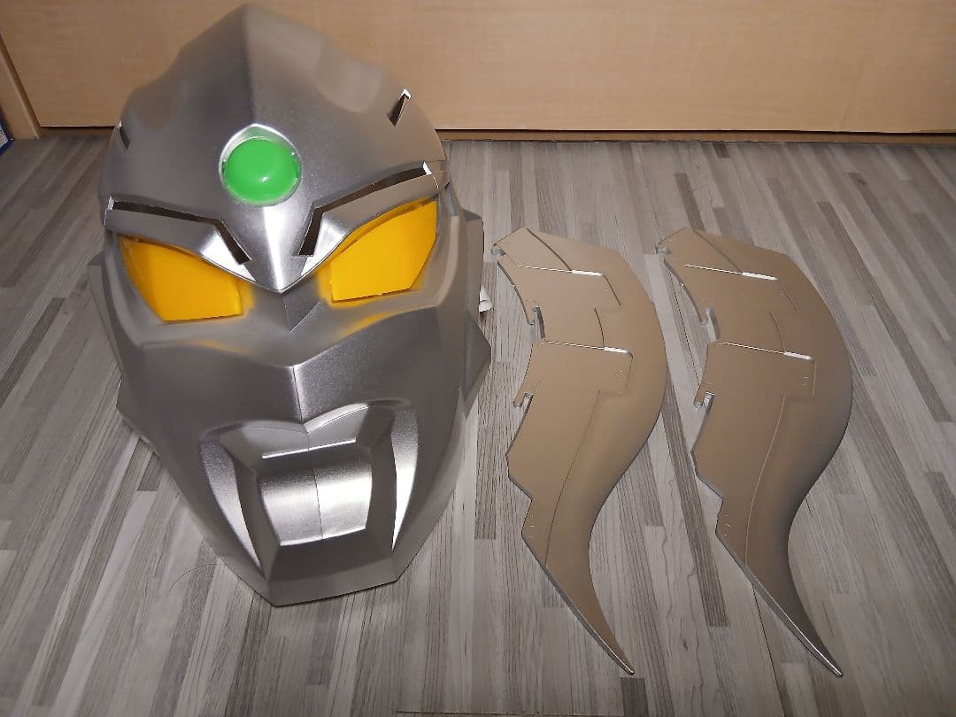 ★発光 【ウルトラマンゼロ】 1/1 コスプレ マスク お面 検)ウルトラマン