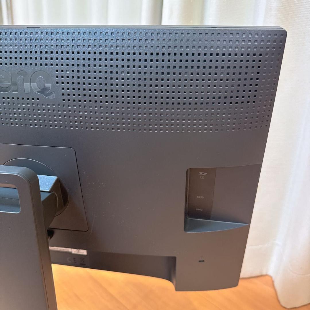 BenQ SW240 液晶モニター カラーマネジメントモニター IPS 24.1