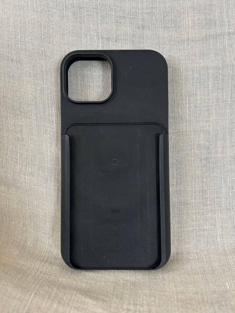FREITAG iPhone14ケース 黒 ストラップ付き