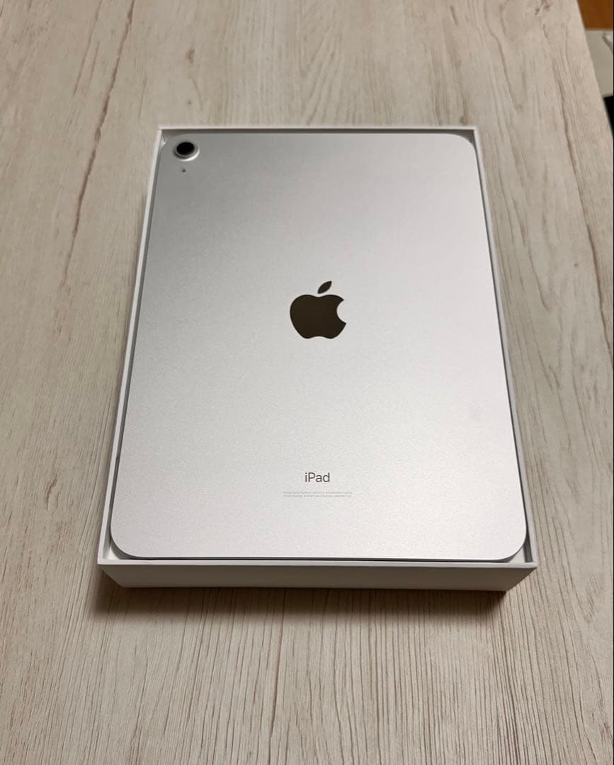 【送料無料】Apple iPad（第10世代）シルバー 64GB WiFiモデル