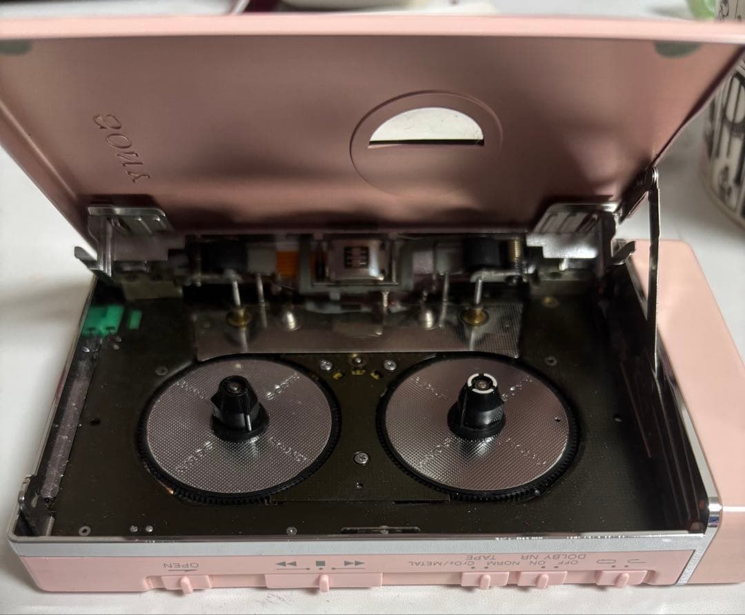 SONY ウォークマンWM-109カセットプレーヤー ピンク