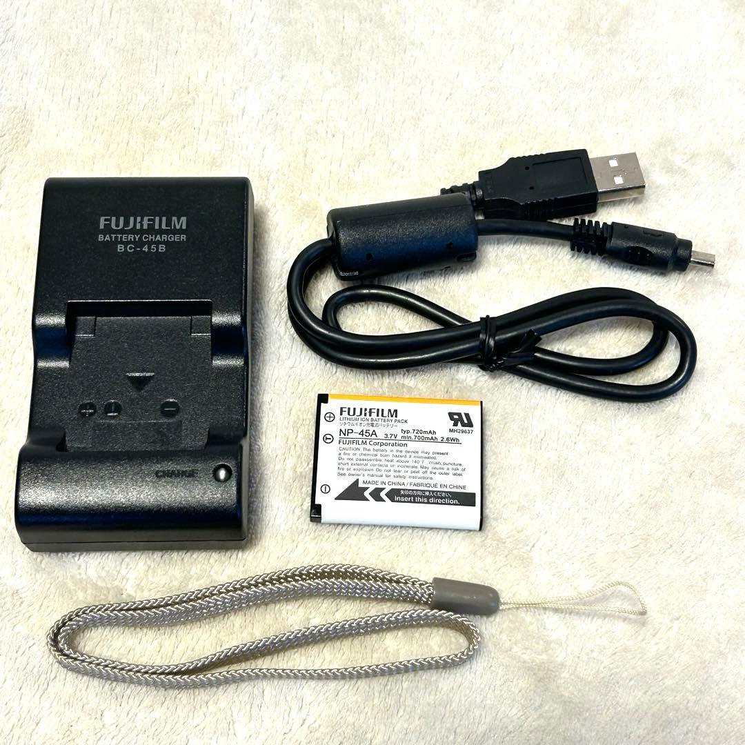 美品 動作確認済 富士フイルム FinePix Z80P ピンク Z80シリーズ