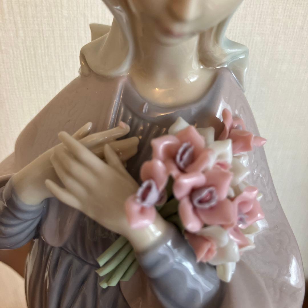 リヤドロ　人形