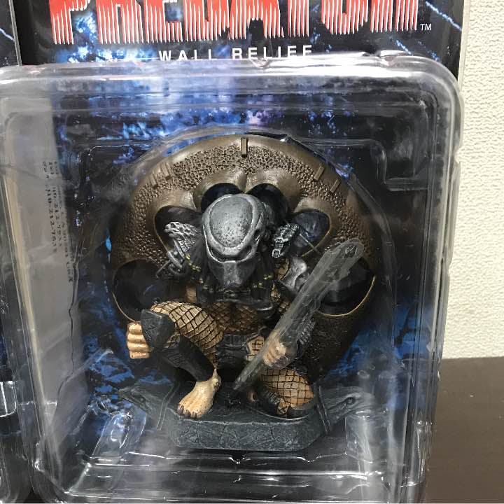 プレデター ウォールレリーフ