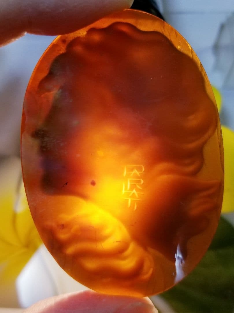 KS-209 【カルロ・パルラーティ作】天然シェルカメオルース