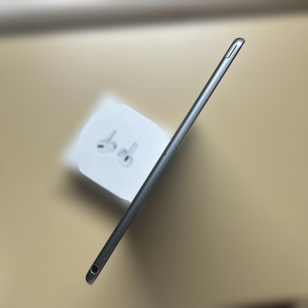 iPad Air3 64GB Wi-Fi 画面割れあり　バッテリー最大容量90%