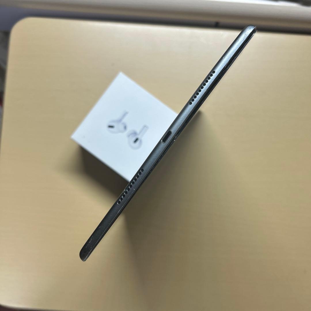 iPad Air3 64GB Wi-Fi 画面割れあり　バッテリー最大容量90%