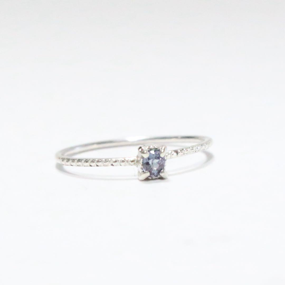 青紫色キラ✴︎カラーチェンジガーネット細身両サイドミル打ちシルバーリング11号