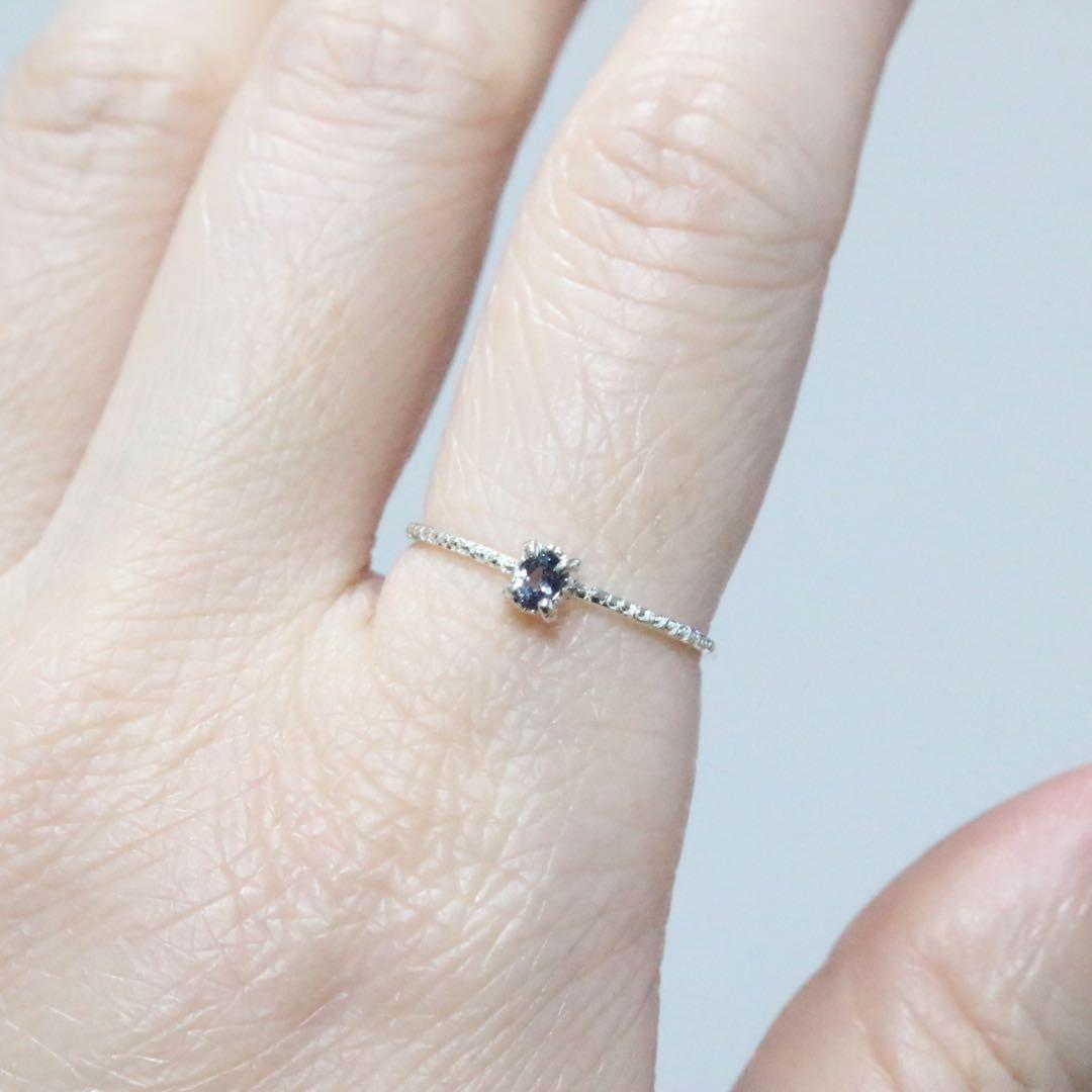 青紫色キラ✴︎カラーチェンジガーネット細身両サイドミル打ちシルバーリング11号