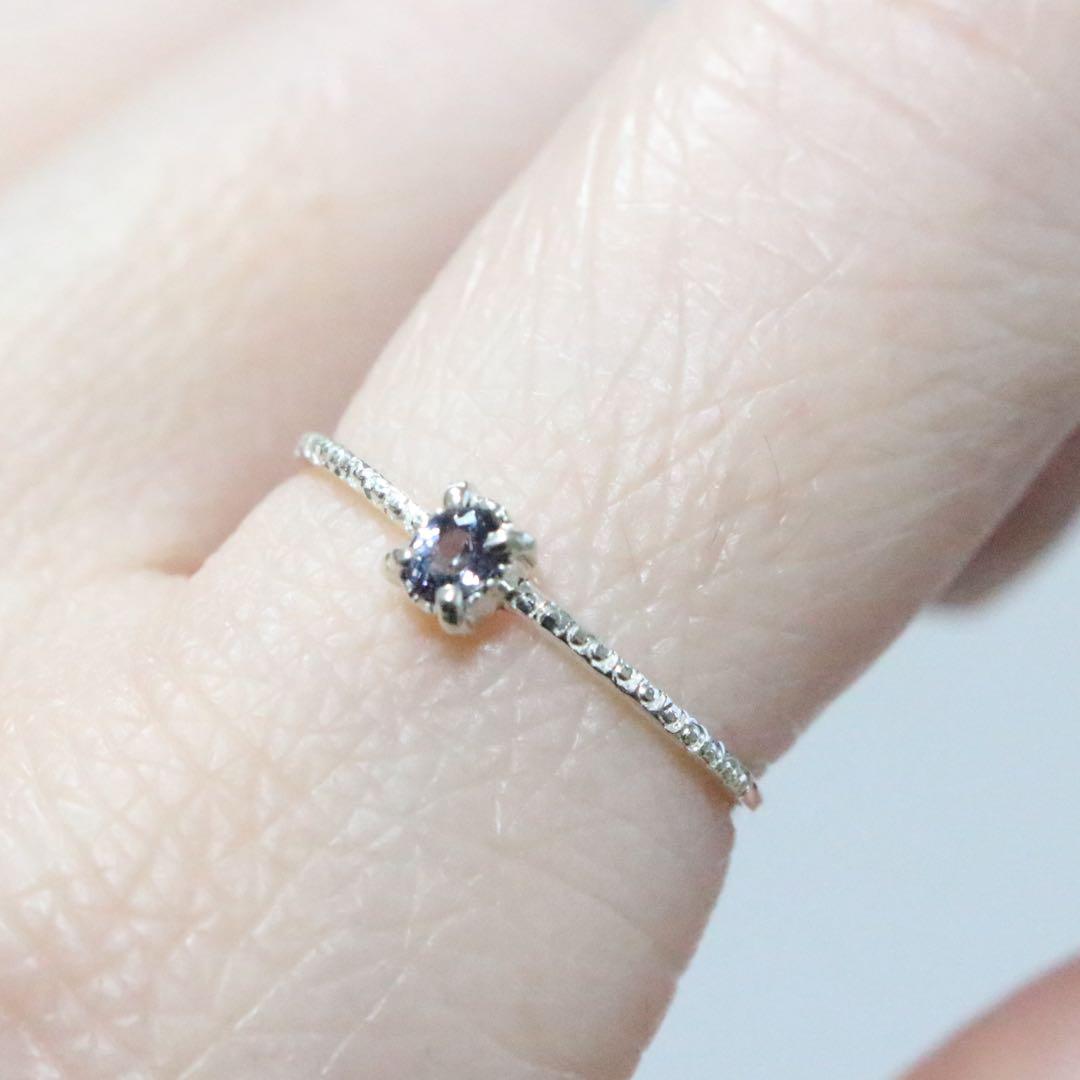 青紫色キラ✴︎カラーチェンジガーネット細身両サイドミル打ちシルバーリング11号