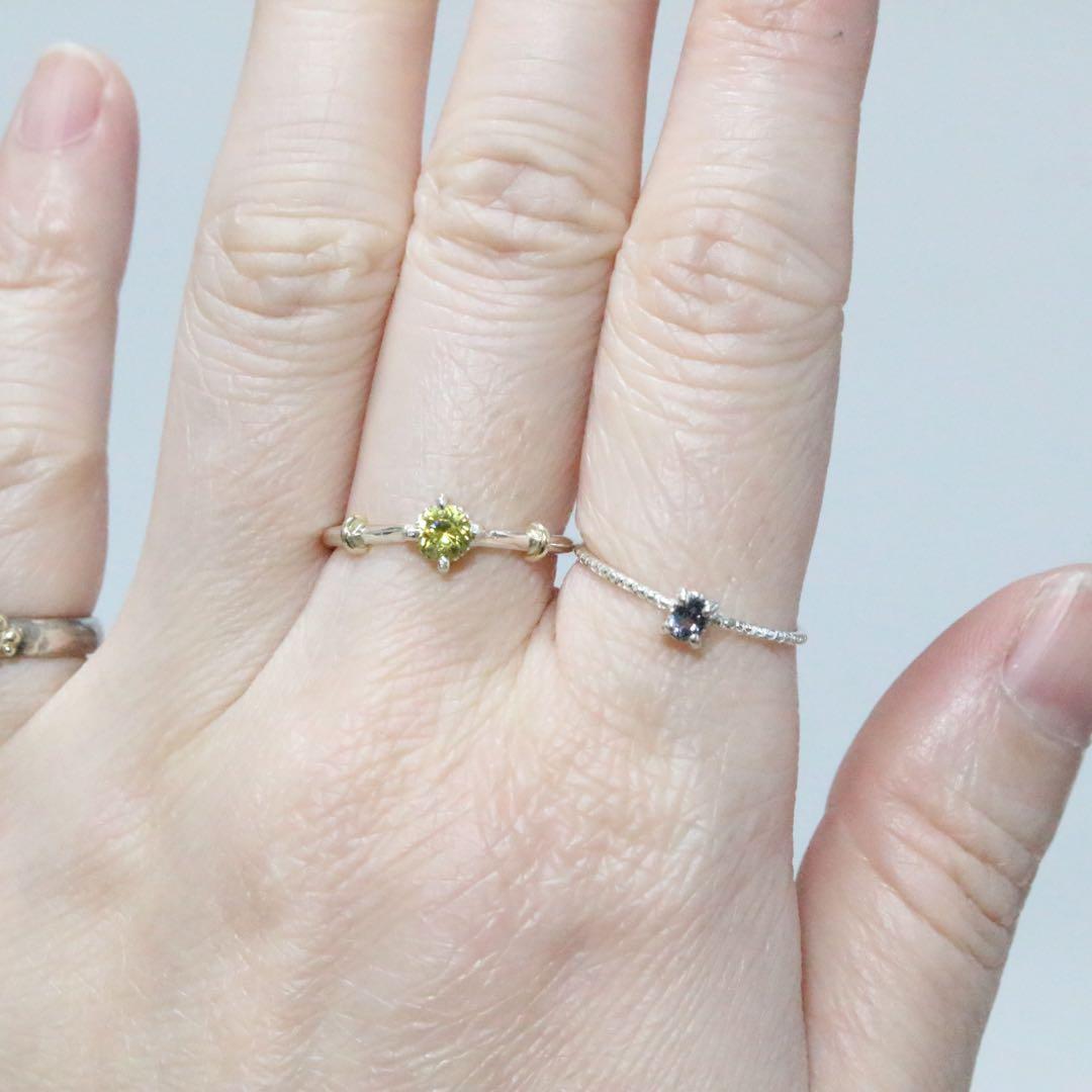 青紫色キラ✴︎カラーチェンジガーネット細身両サイドミル打ちシルバーリング11号