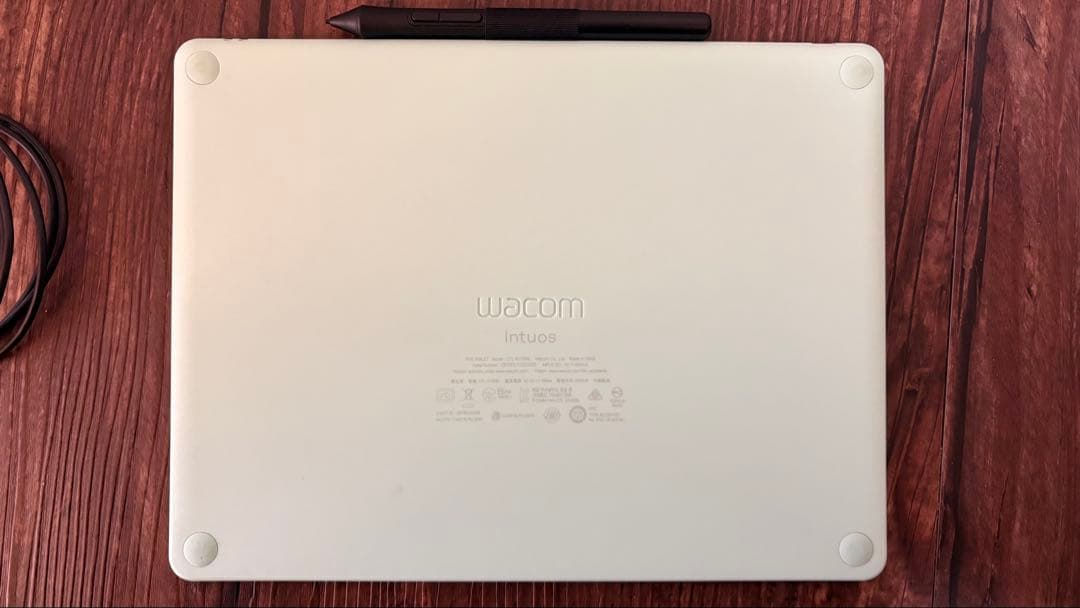 Wacom intuos ペンタブ　CTL-6100WL