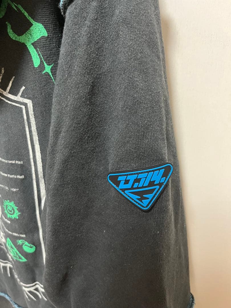 ずとまよ 愛のペガサス プレミアムツアーフーディ Lサイズ