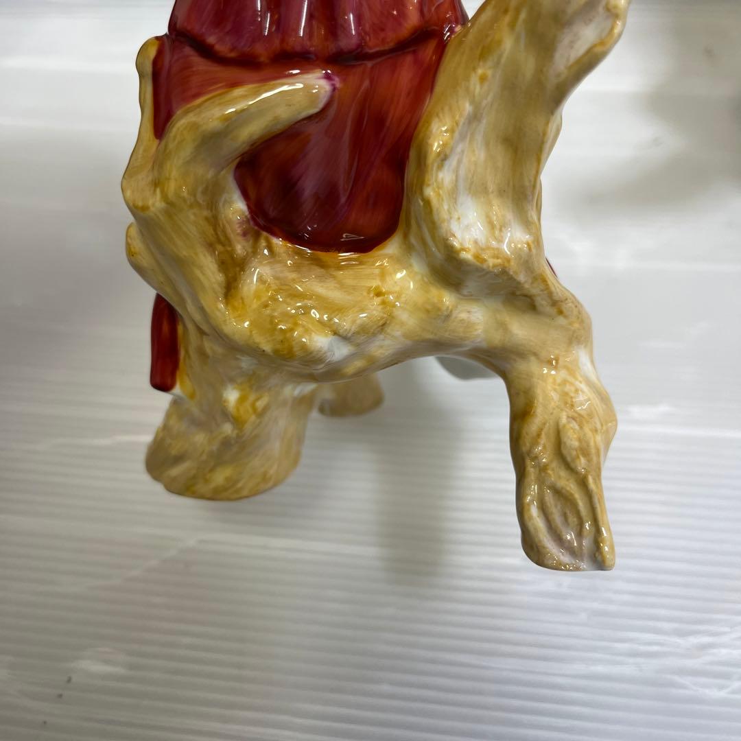  　ロイヤルドルトン　フィギュリン　HN2741　置物