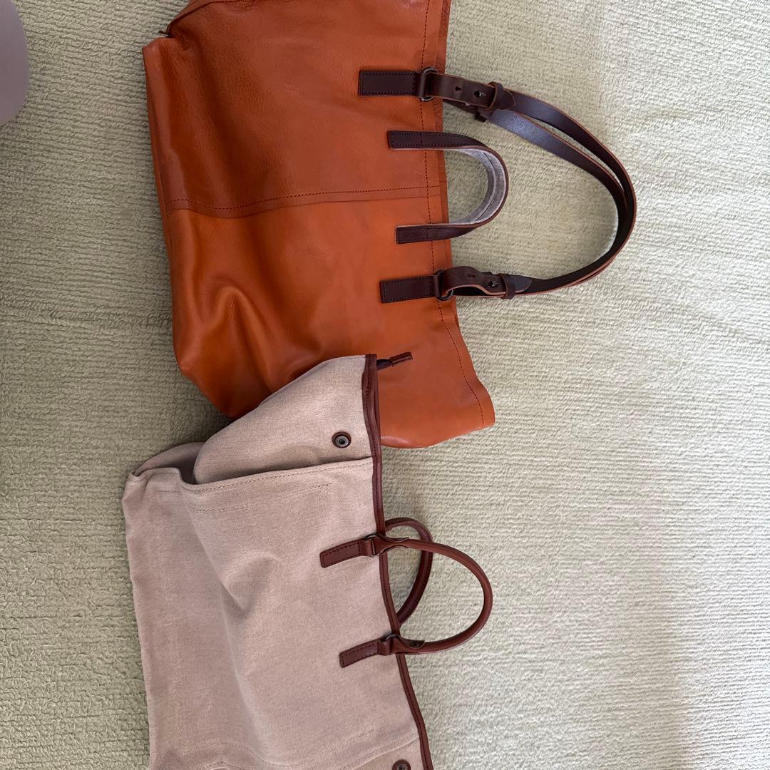 イタリア製の本革使用の日本職人によるトートバッグ