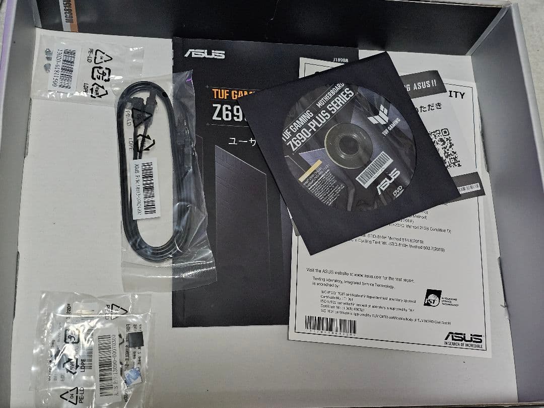 美品？ ASUS TUF Gaming Z690 PLUS D4 マザーボード